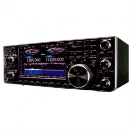 large icom ham radio transceiver