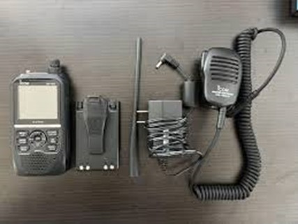 Icom ID-52A handheld transceiver photo