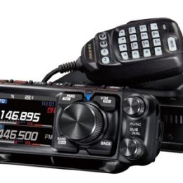 Yaesu portable ham radio transceiver