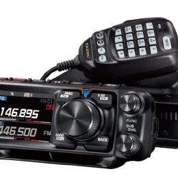 Yaesu mobile portable ham radio transceiver