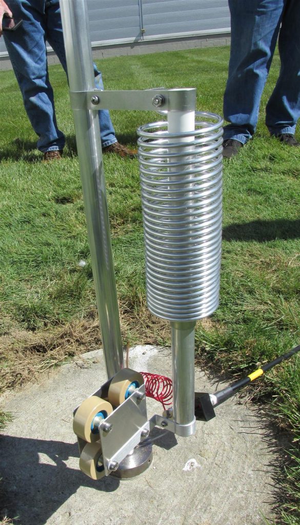 loading coil for a ham radio antenna