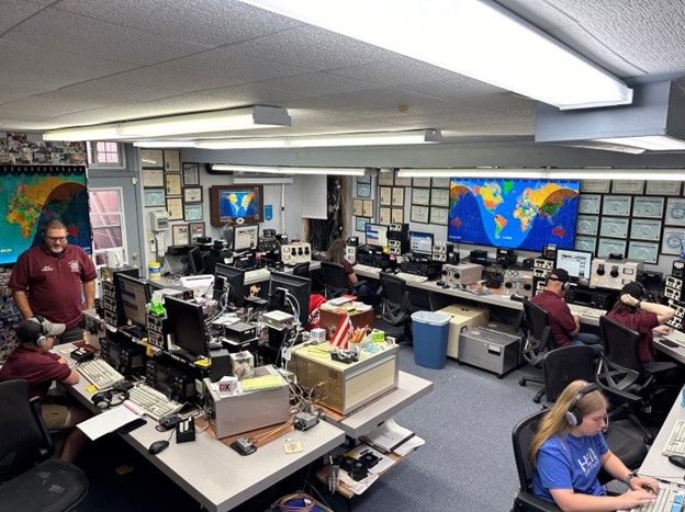 large ham radio contesting station