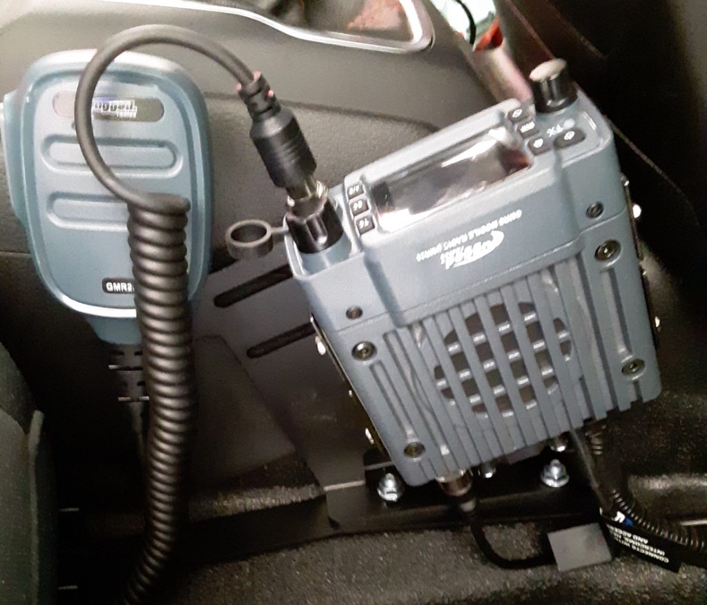 gmrs radio installed in a vehicle