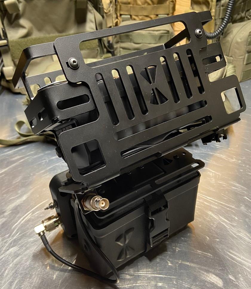 portable metal mount for a ham radio head