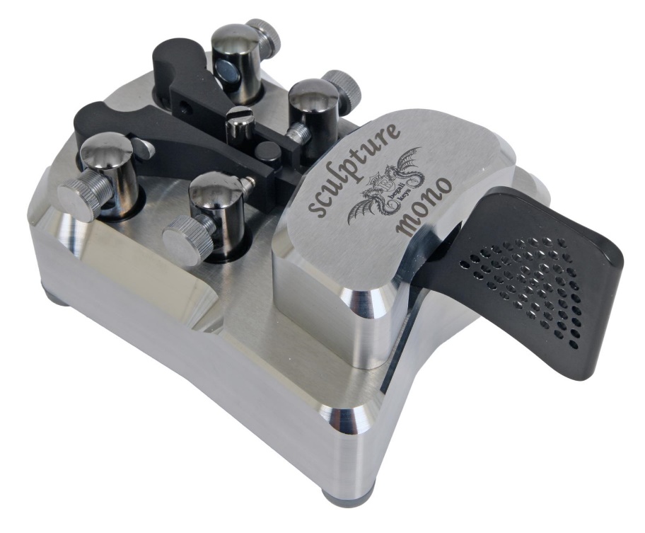 begali keys sculpture mono